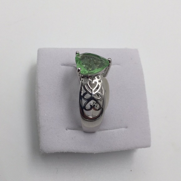 4 CARAT AAA GREEN AMETHYST 925 Silver. size10 - Picture 4 of 6